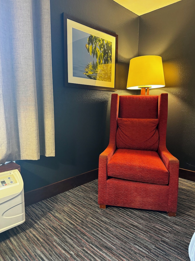 Cordele Vacations - Lux Hotel - Property Image 1