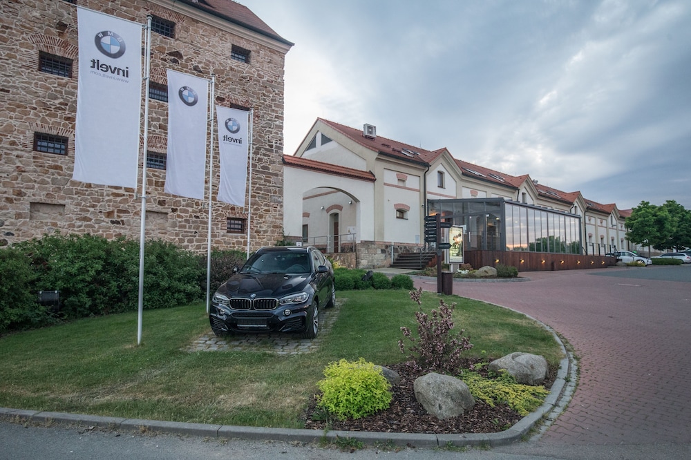 Hotel Greensgate Golf and Leisure Resort - Image 1