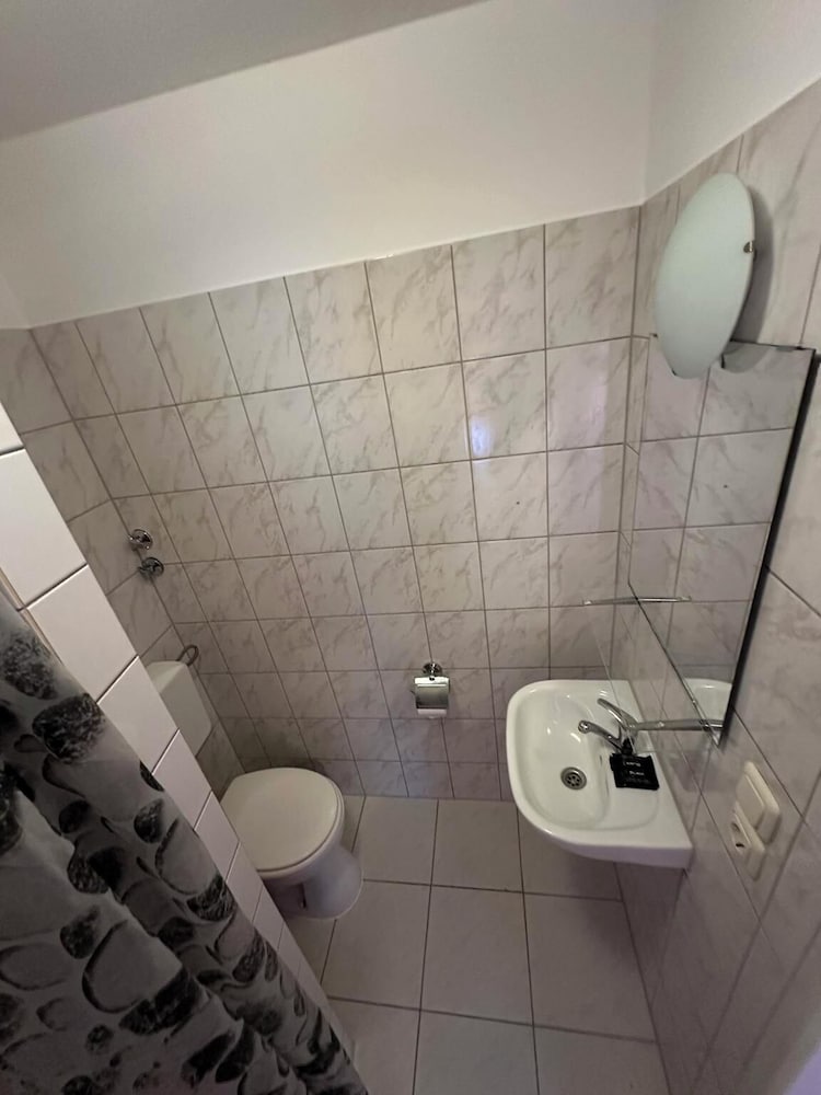 2-Rent Group Hostel Apartments HAN53