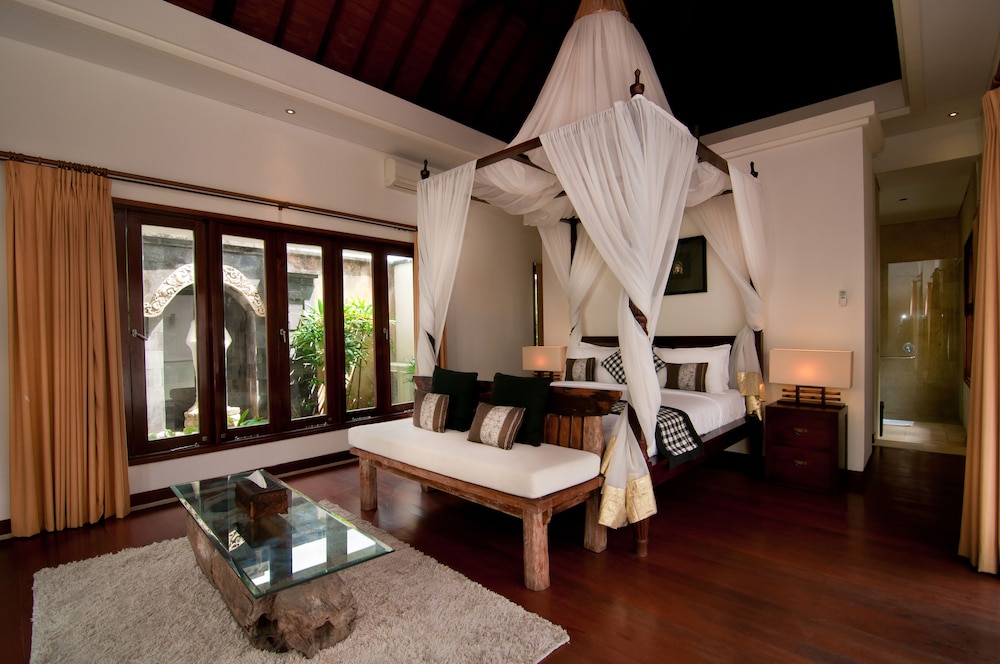 Villa Kaira