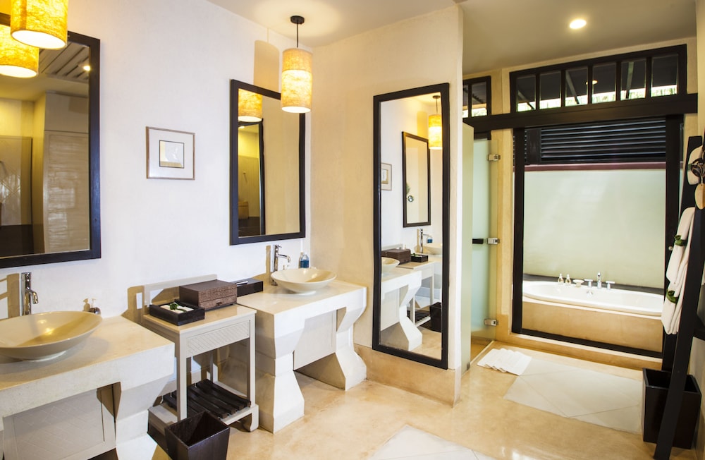 Melati Beach Resort & Spa 32