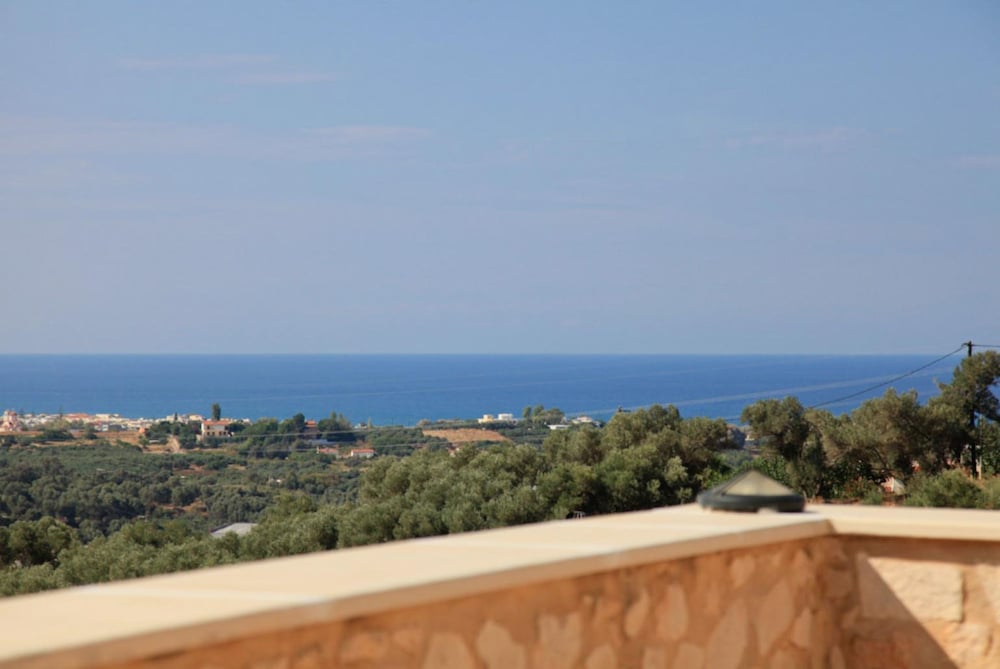 Villa Hara Faragi in Crete