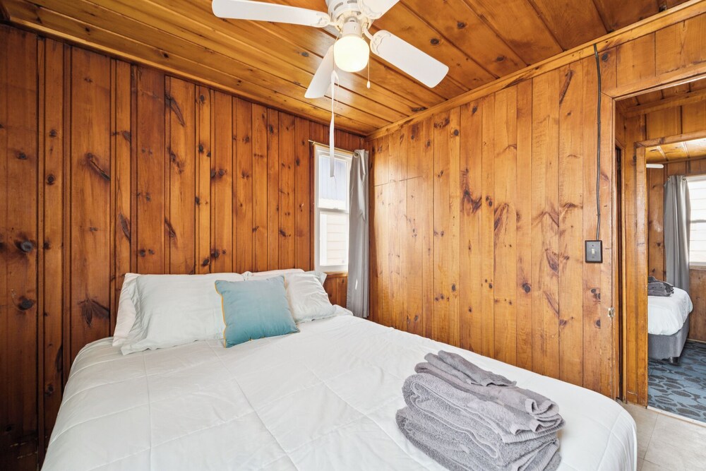 Barefoot Beach Resort