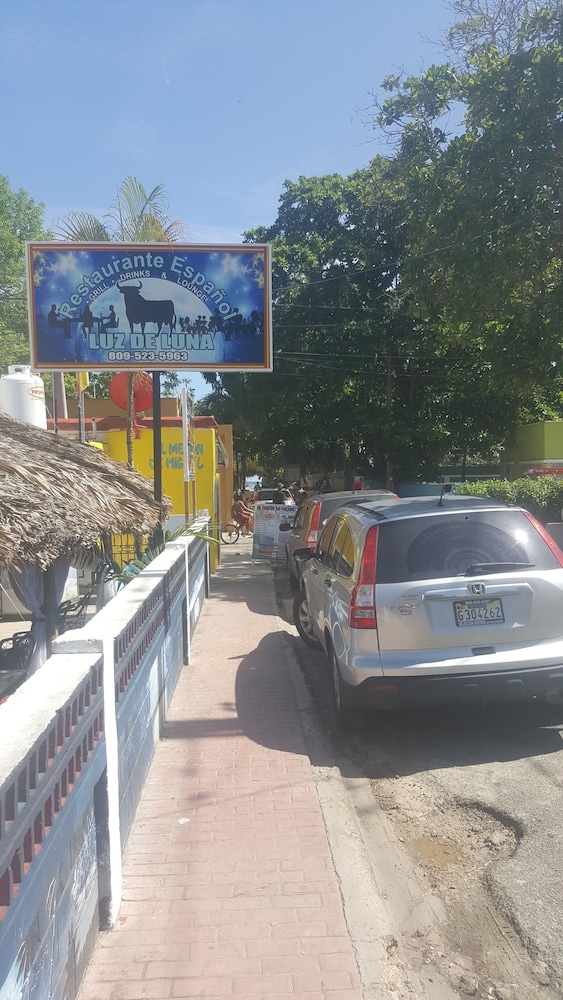 Luz de Luna Hotel & Spanish Restaurant