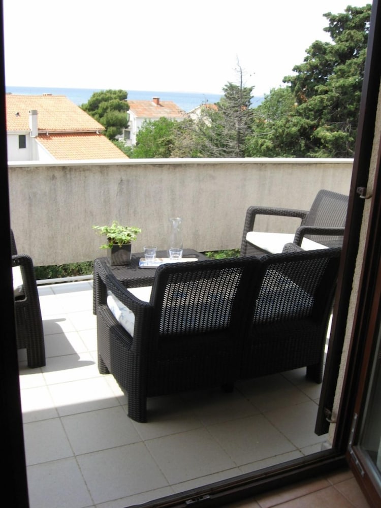 Nives - Great Location - A6