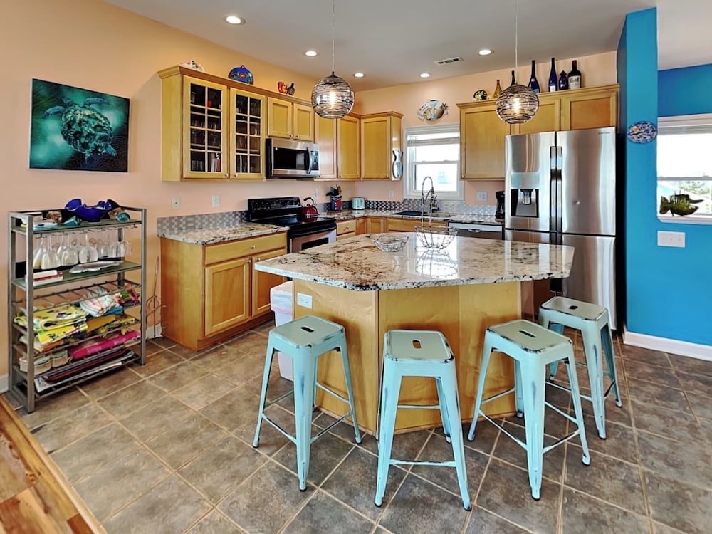 Piccolo Paradiso by Topsail Realty