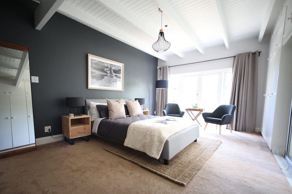 Plattekloof Views - Adults Only