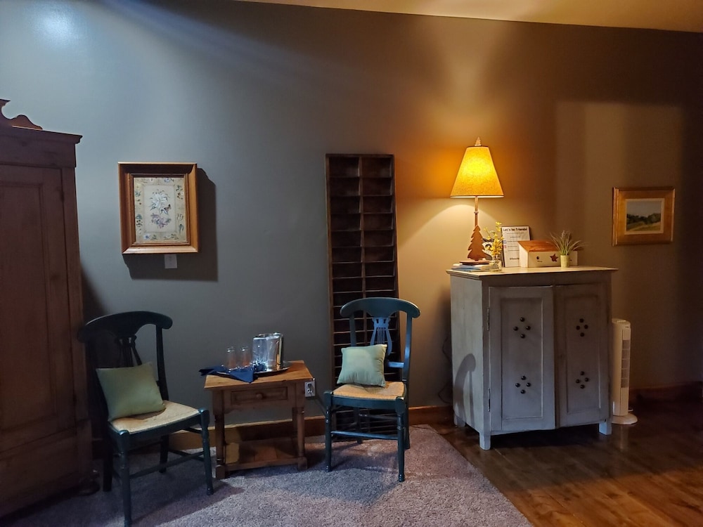 Lawrence Vacations - Circle S Ranch - Property Image 45