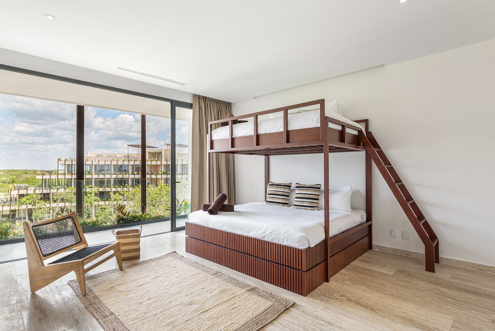 Mistiq Temple Luxury Apartments view 4
