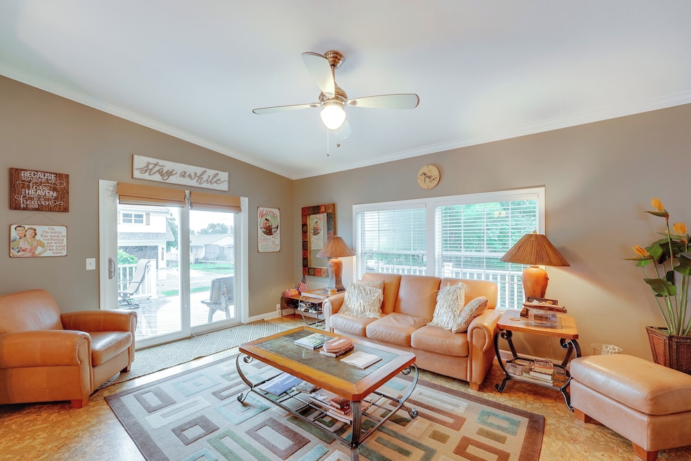 1 Mi to Silver Lake Sand Dunes: Family Gem w/ Yard