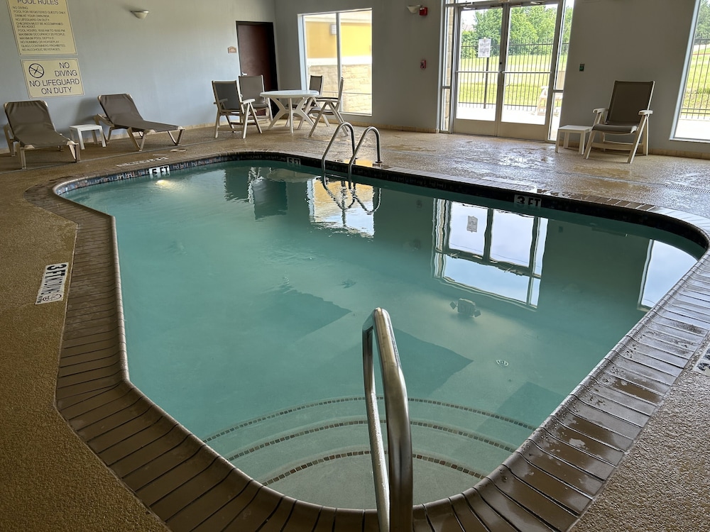 Palestine Vacations - Comfort Suites - Property Image 3