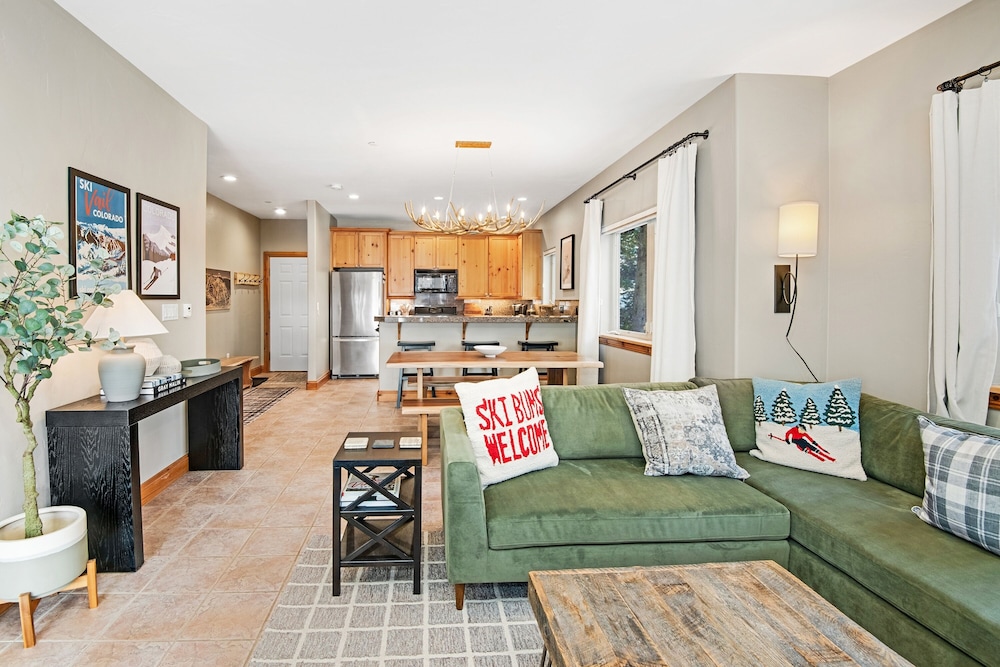 Timberfalls 1902 2 Bedroom Condo by RedAwning view 4