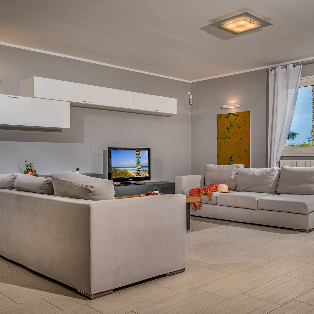 Villa Jacqueline con Piscina Privata 8 Posti Letto