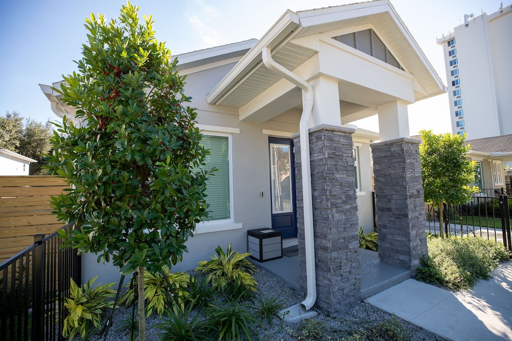 Newly Constructed Modern Pet Friendly Zen Home W/ Private Home Theater & Hot Tub! 1 Bedroom Home by RedAwning