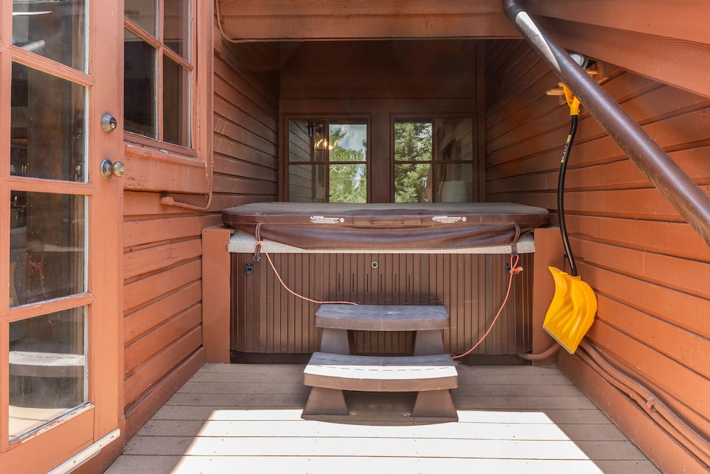 Stag Lodge at Deer Valley Resort - Three Bedroom Residence with Spa #9 3 Condo