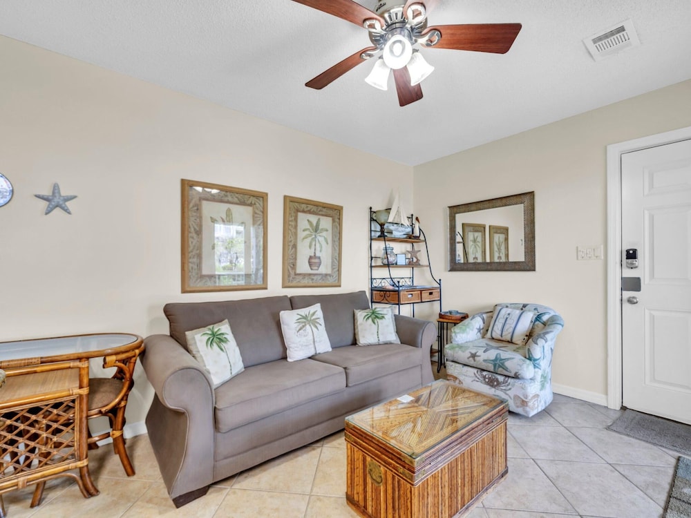 Beachside Villas 613