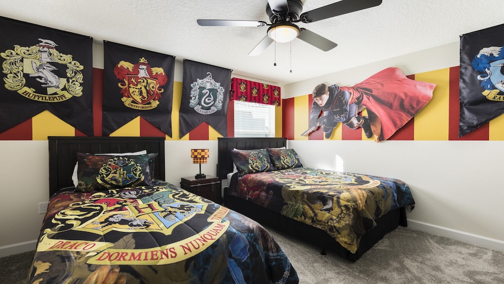Opulent Retreat With Pool & Fast Wifi Near Disney view 2