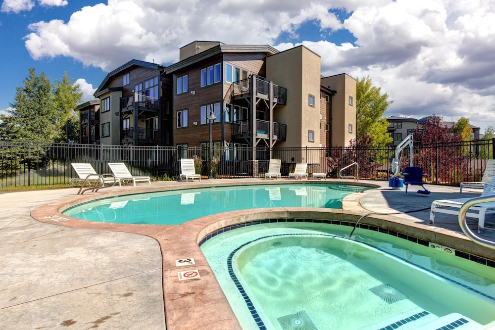 KBM Resorts Crestview Condos Spacious Condo Near Olympic Park With gas Fireplace, Year-round Pool, hot Tub, City Wide Shuttle Access. Cvc-308b