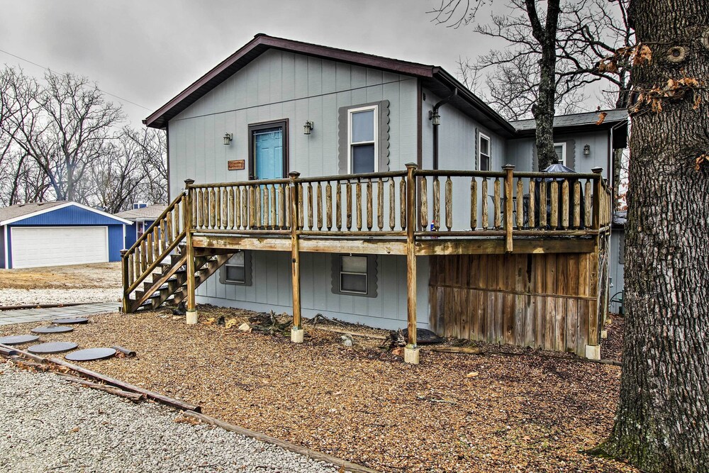 Stockton Lake Escape w/ Kitchen, Half Mile to Lake view 5
