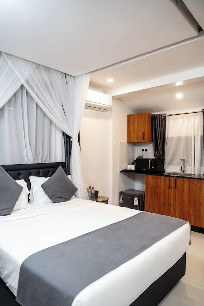 Harry's Kisumu Oasis