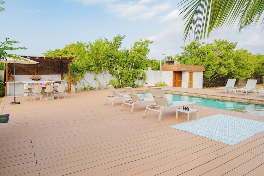 U-GO Magnífica casa con piscina junto al Mar