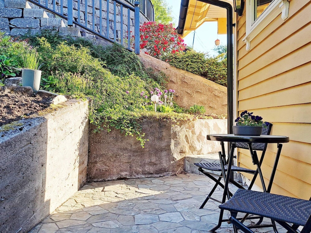 6 Person Holiday Home in Bygstad