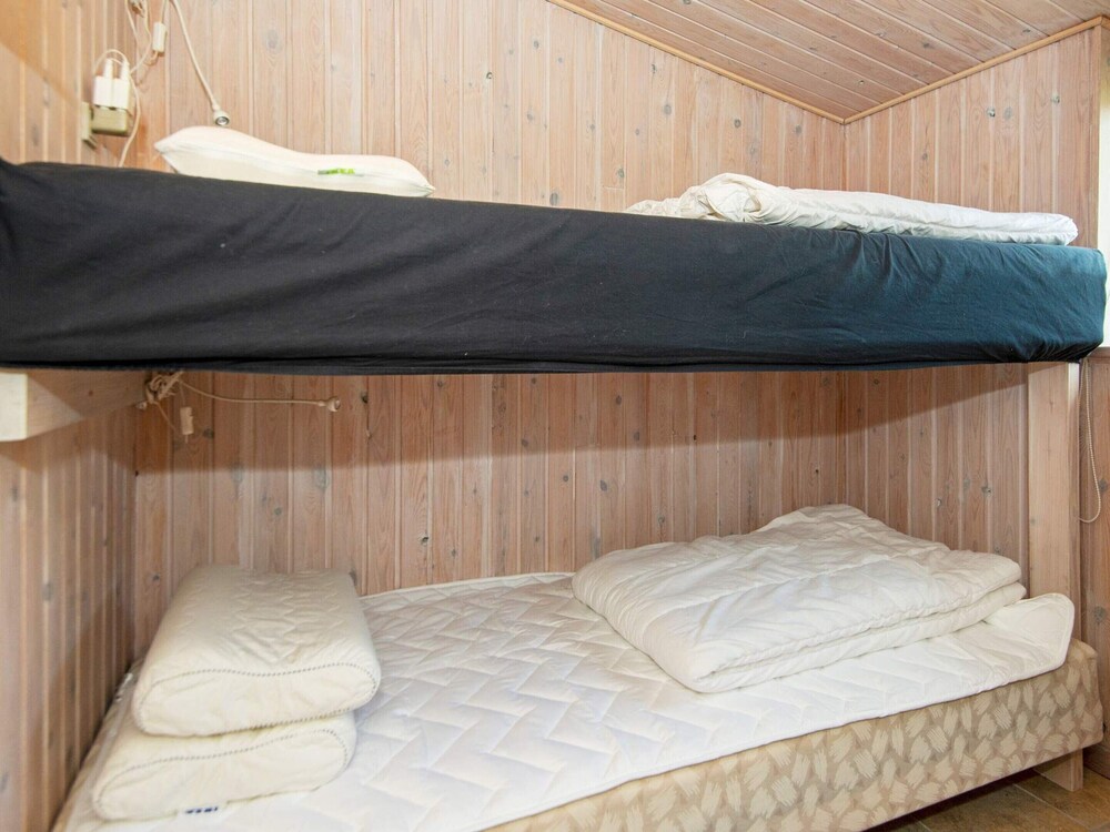 6 Person Holiday Home in Hejls