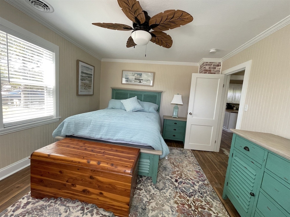Gracie's Place 2 Bedroom Cottage