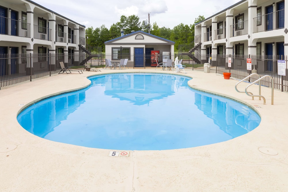 Motel 6 Nacogdoches TX
