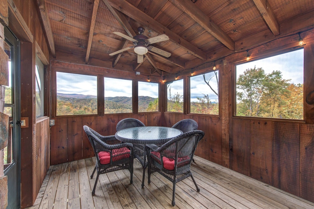 Scenic Smoky Mountains Escape w/ Hot Tub view 5