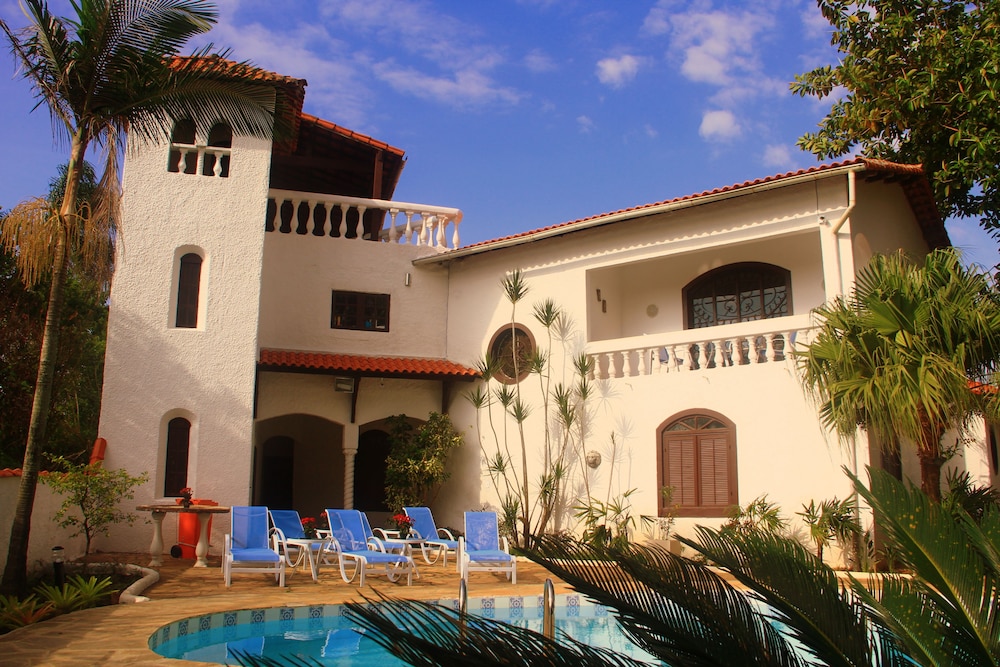 Casa & Mar Colonial