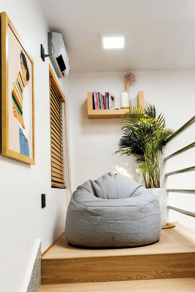 Cosy Studio in Central Kathmandu With Terrace