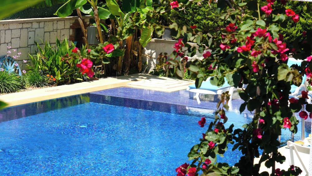 Lavinia Garden Alaçatı - Image 59