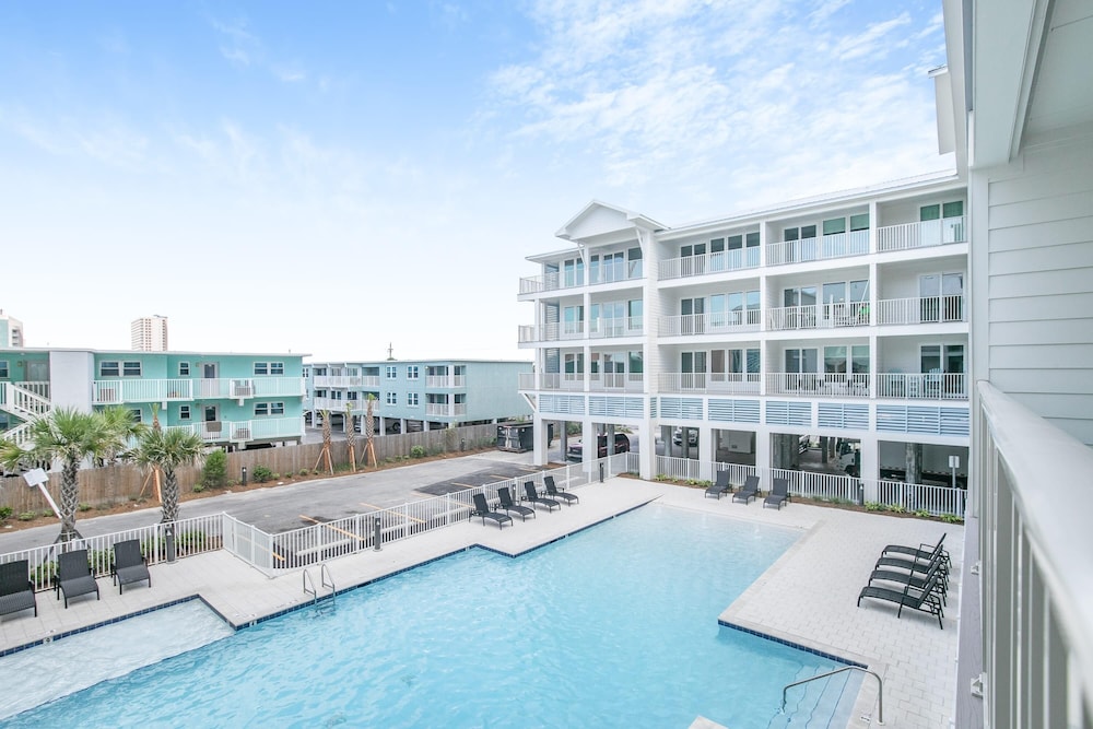 Sea Glass 403