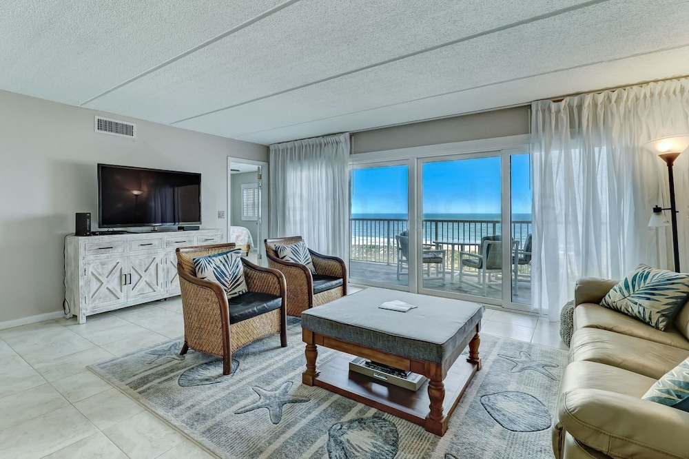 Kingsland Vacations - 445 Amelia By The Sea 3 Bedroom Condo by RedAwning - Property Image 1