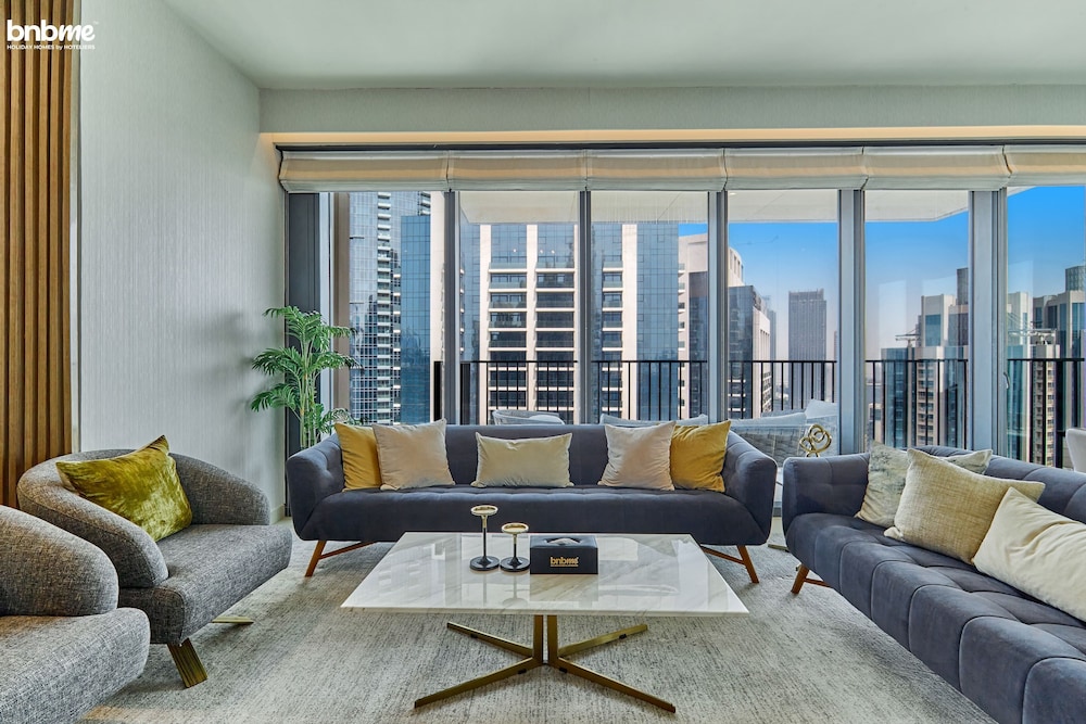 4B-BLVD Heights 2-3801