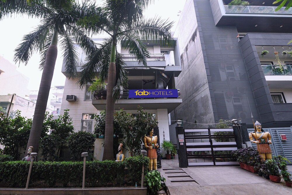 Fabhotel Pooja Residency