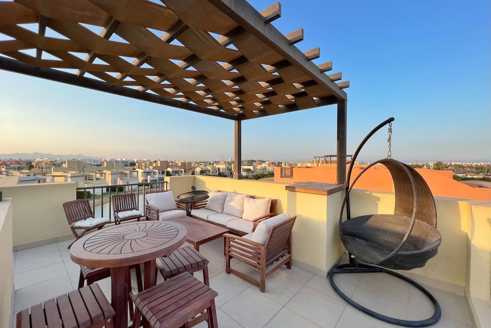 Xuru Stays I Eclectic 2 BDR Twin House @ Tawila El Gouna