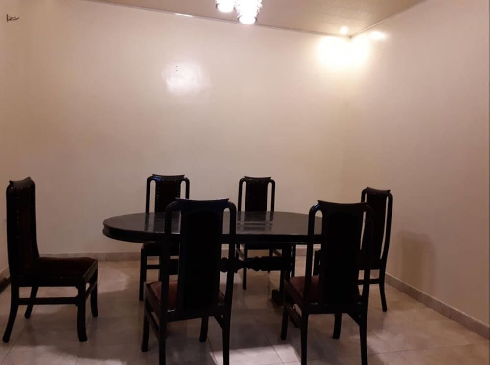 Airport Hill Guest House view 5