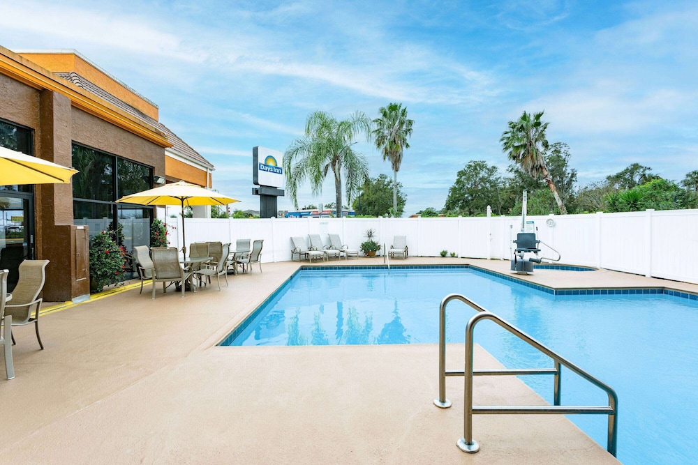 Days Inn by Wyndham N Orlando/Casselberry - Property Image 12