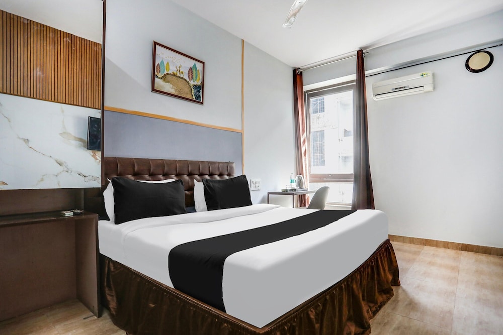 Stylish Stays Near Isbt Dehradun