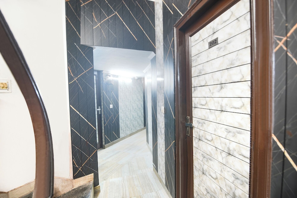 Fabhotel Heritage Residency