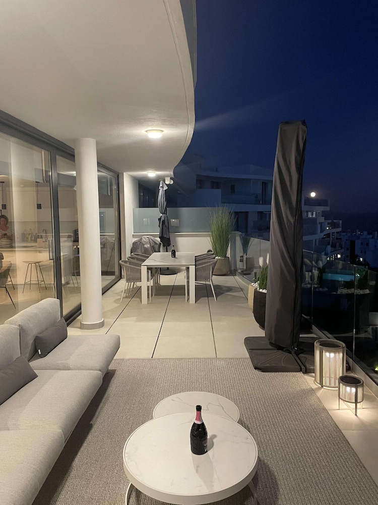Huswell - Oceanview Stay in Higuer n West