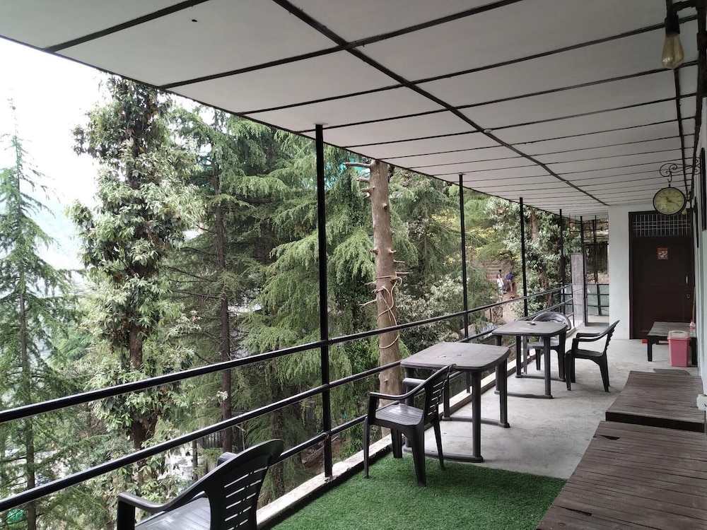 International Youth Club - Hostel