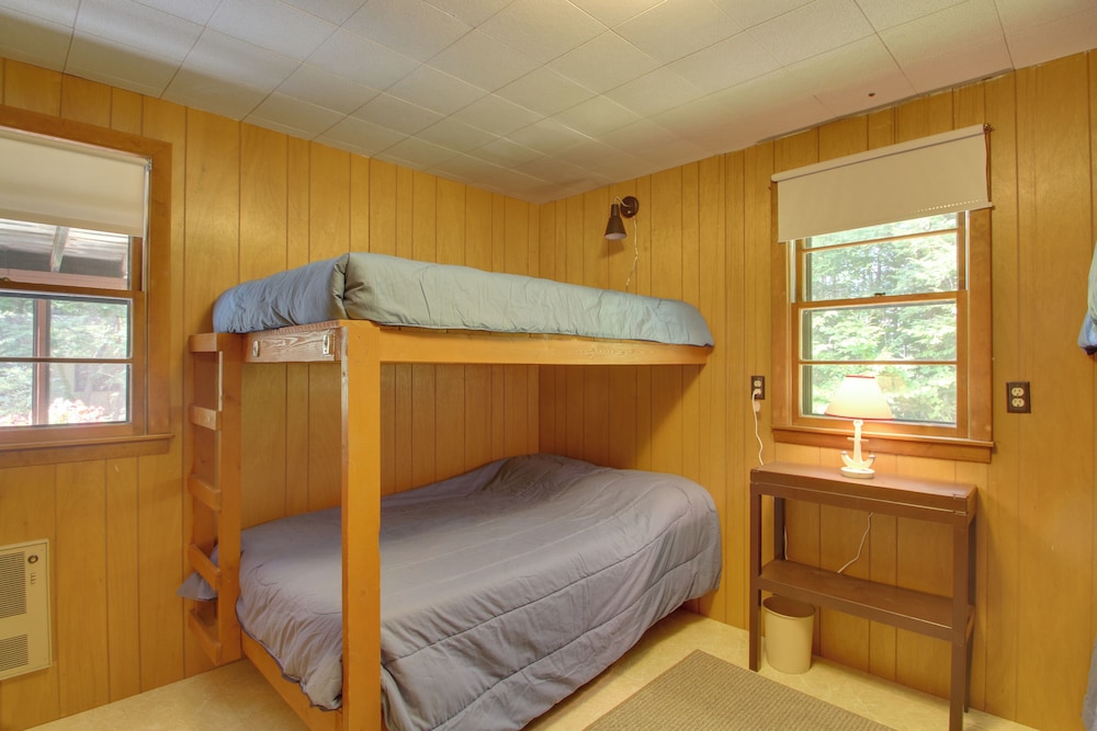 'the Acres' Panther Pond Cabin w/ Beach & Dock!