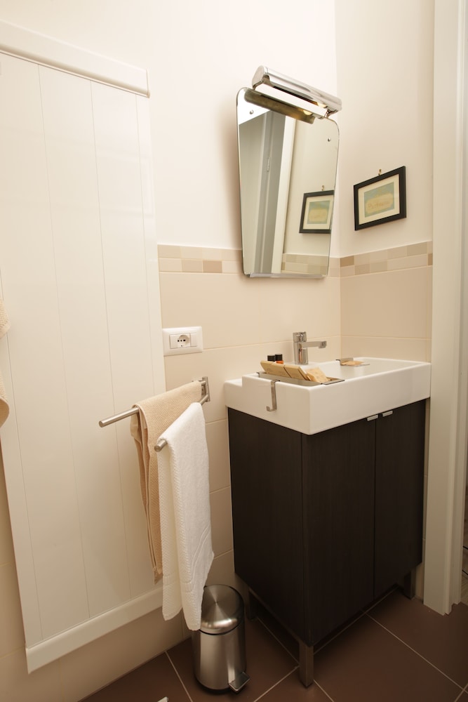 B&B Laurus Colosseo
