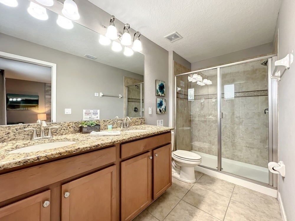 Fun At Paradise Palms 6 Bedroom Home by Redawning view 2
