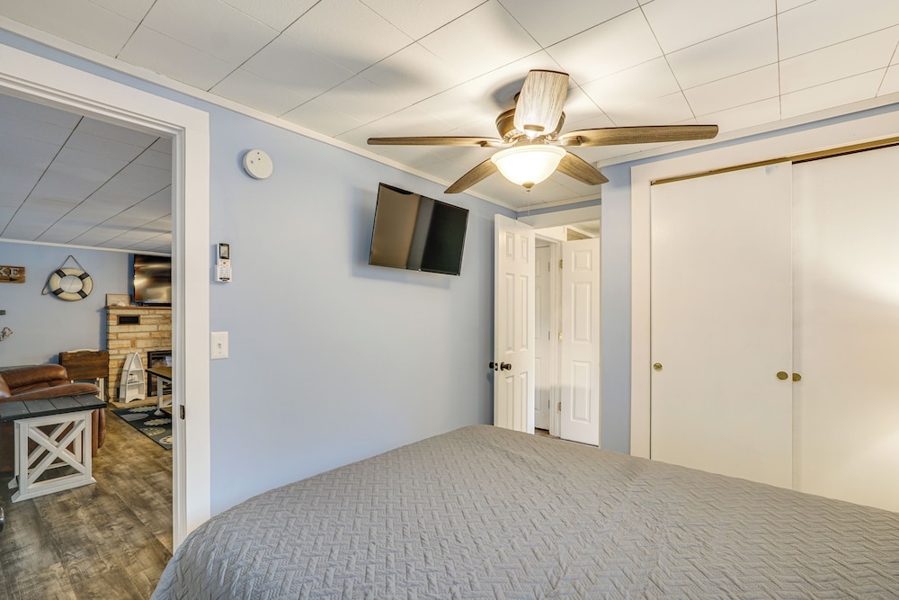Dock w/ Deck & Waterslide: Lake of the Ozarks Gem! view 3