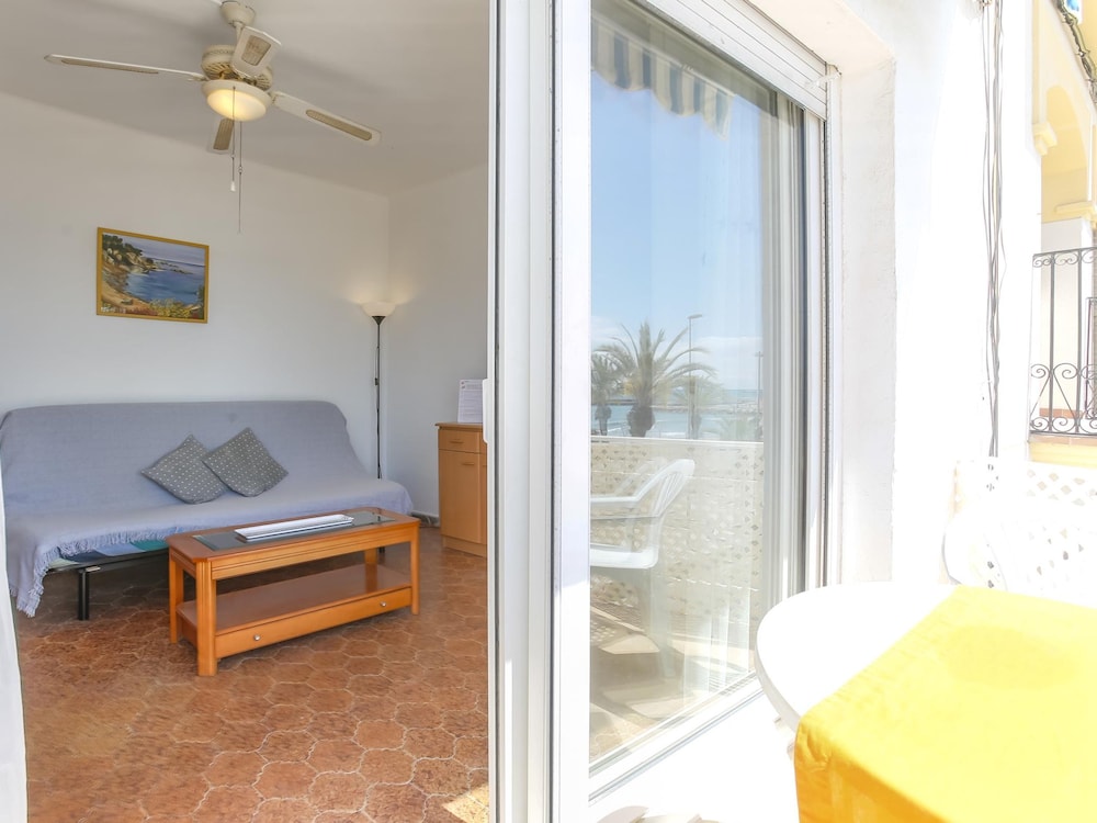 Apartamento Acogedor en Primera Linea Liliane