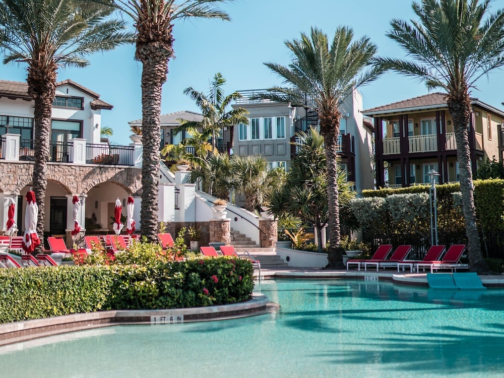 Marlin Bay Resort & Marina